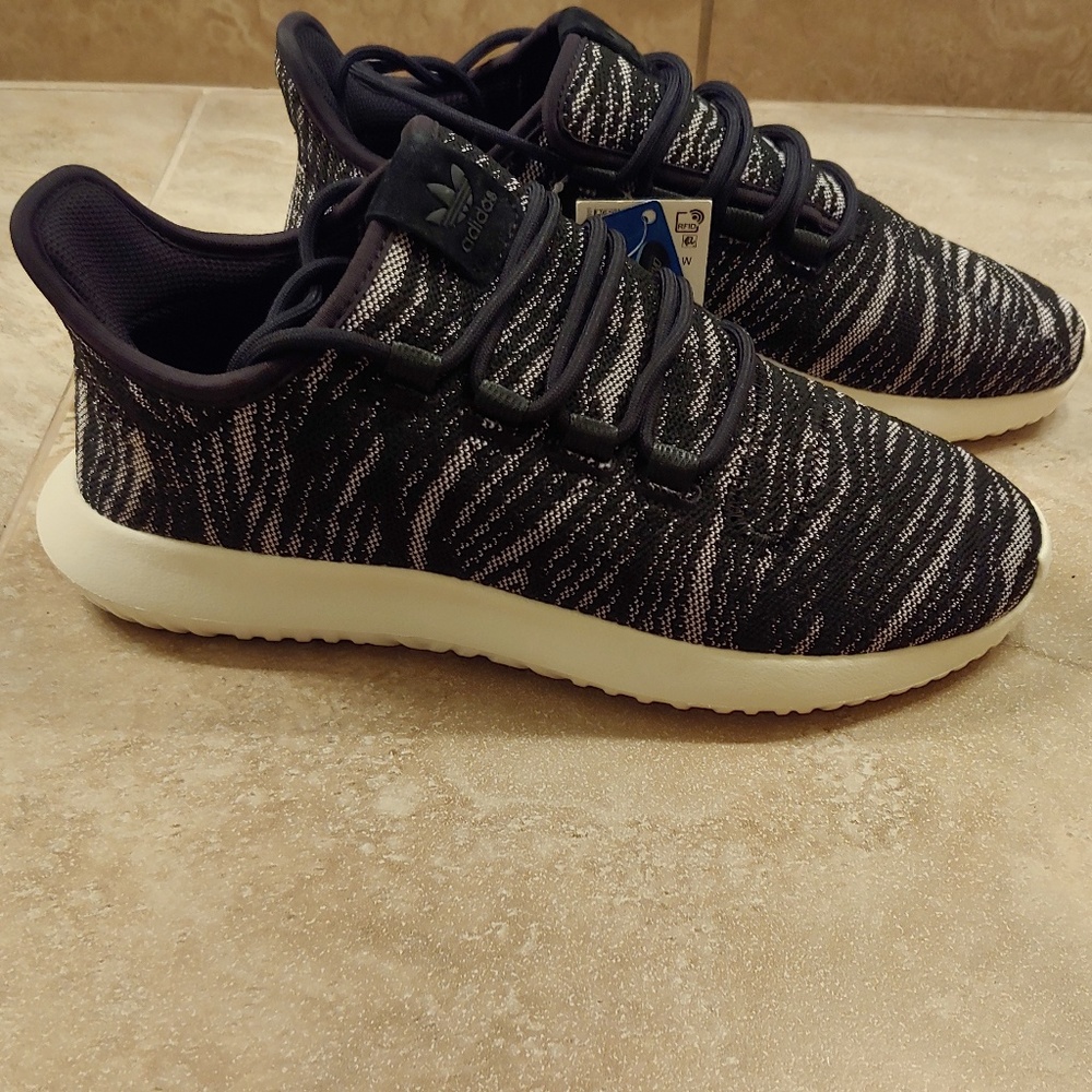 🔥NWT🔥 Adidas Tubular Shadow